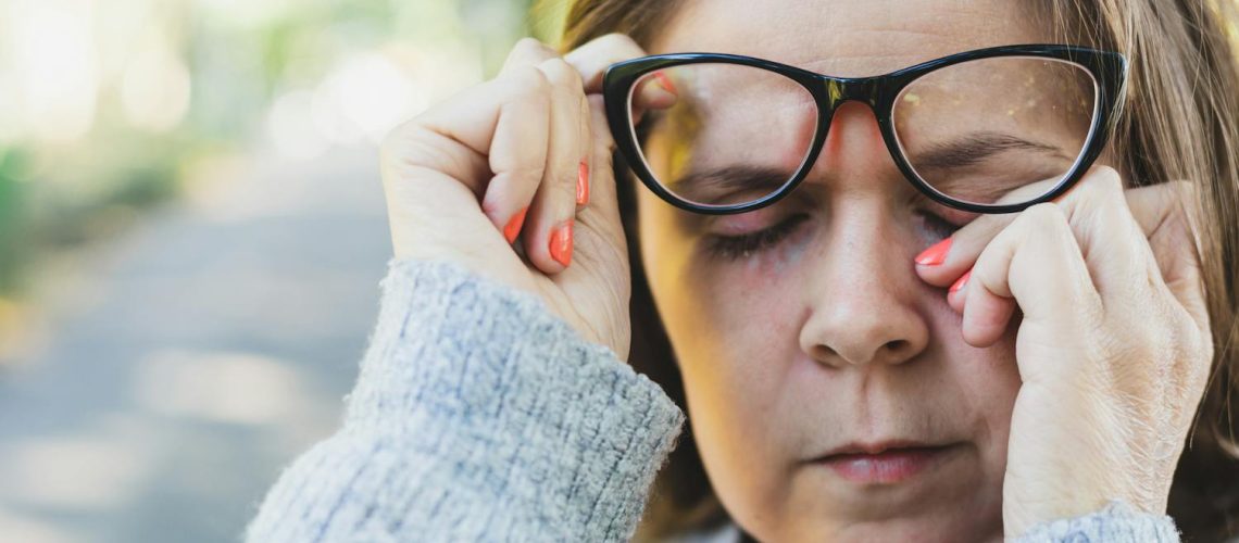 Pourquoi nos paupières tremblent ou sautent parfois ?